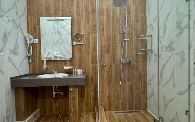 Отель Бугарь