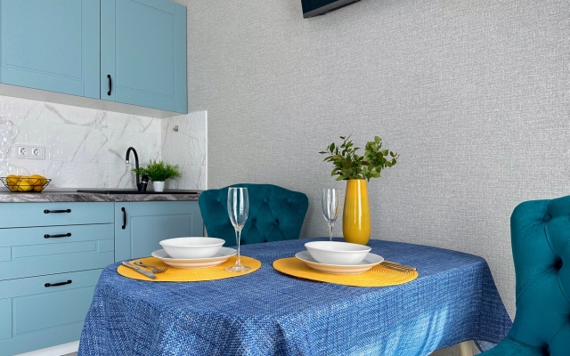 Dvukhkomnatnaya Kvartira V Unikalnom Komplekse Biznes-Klassa Apartments