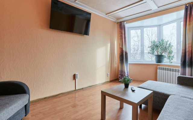 Na Ozerkovoy 51k2 Flat