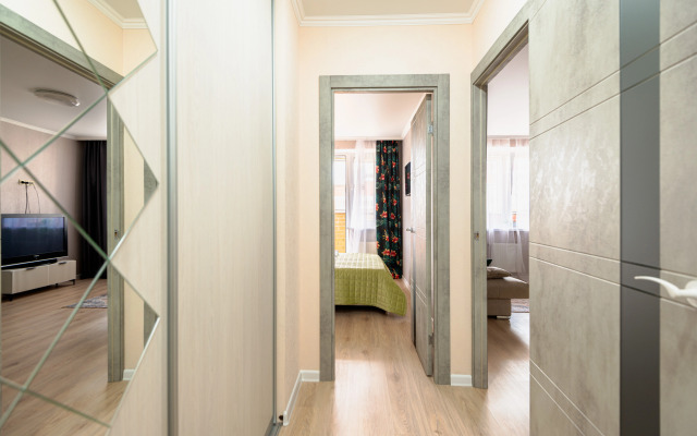 V Tsentre Na Gagarina Ot RentAp Flat