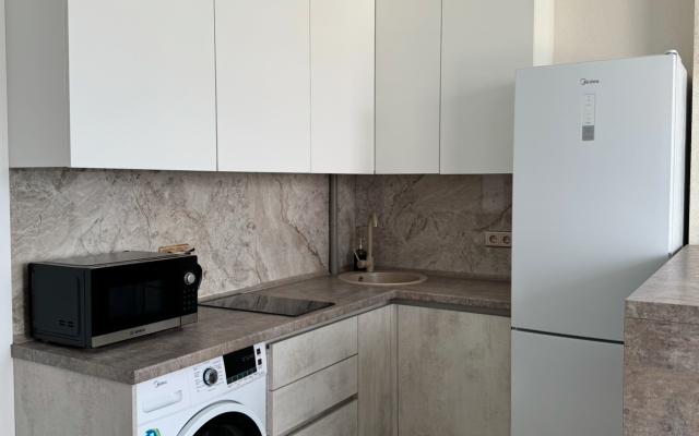 Trehmestniye na Vtoroy Beregovoy linii Apartments