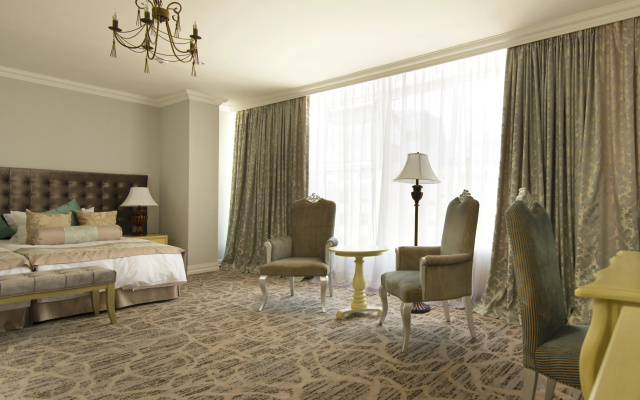 BRISTOL Central Park  4*