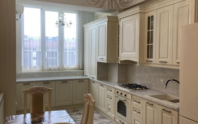 Kvartira Na Omarova Tsentr Apartments
