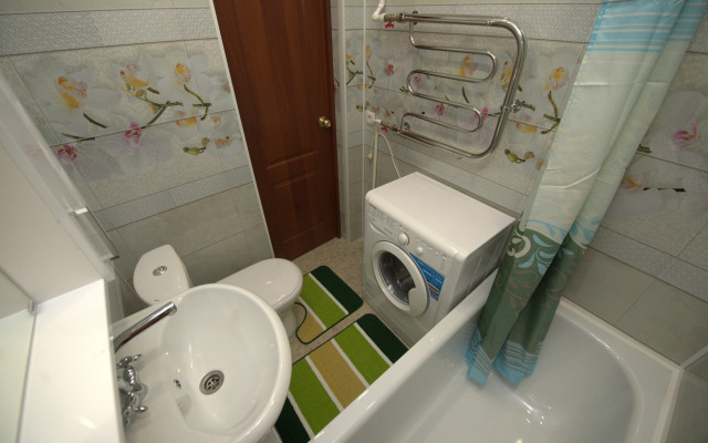 Апартаменты 2-к на Лежневской 36