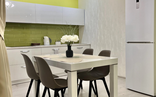 Квартира Свeтлaя Студия в Центрe Гopoдa