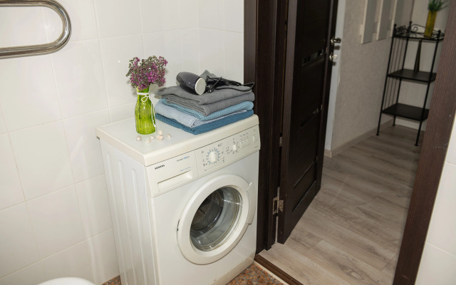 Квартира на 5-й просеке, 123