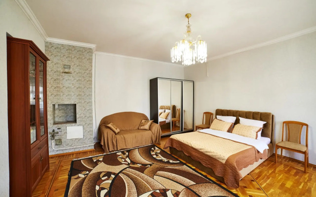 Квартира на Розы Люксембург