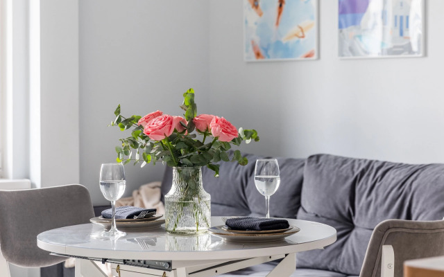 Квартира На Коломяжском