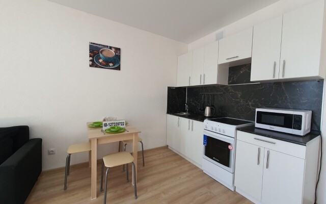 Na Molodezhnom Prospekte Flat