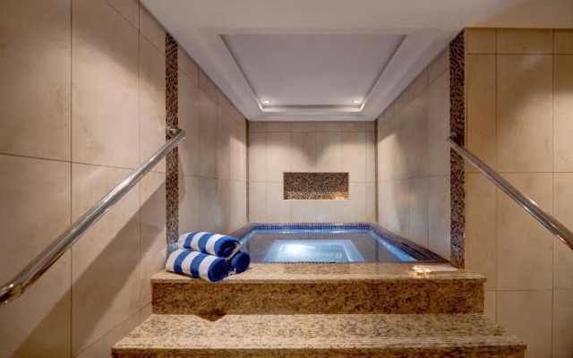 Royal Continental Suites Business Bay