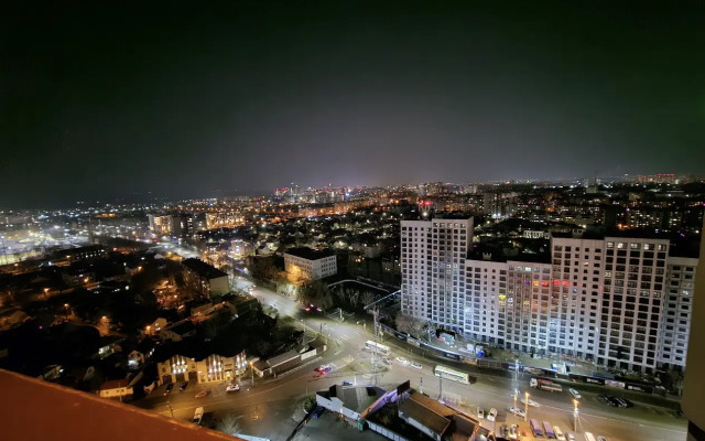 Апартаменты Высота 25 этаж, около Цирка