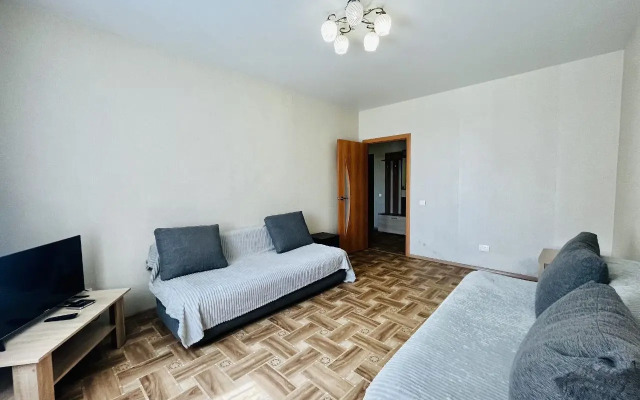 Sovetskaya 190 A Flat