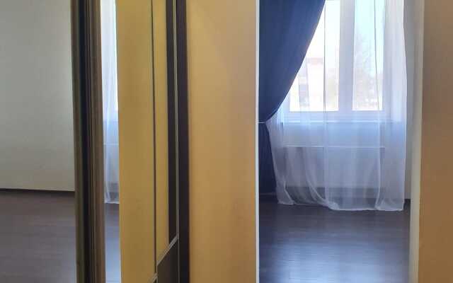 Ryadom S Yuzhno-Primorskim Parkom Flat