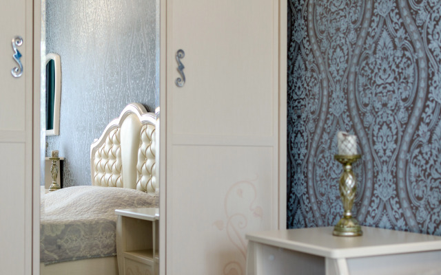 Na Maksima Gorykogo 25 Flat