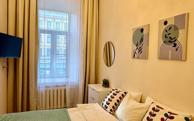 Квартира Двухкомнатные апартаменты с видом на Невский проспект