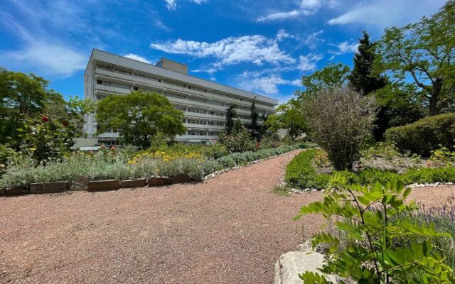 Kurortny Hotel Atelika Gorizont Sudak 2**