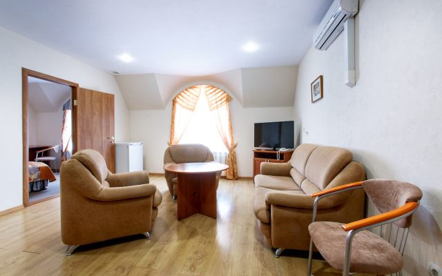 Evrika Hotel