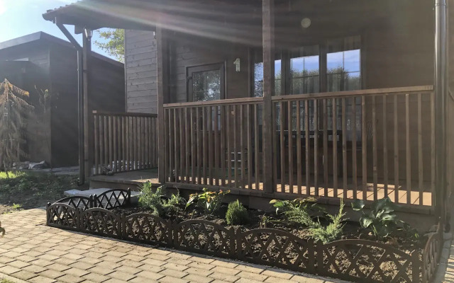 Domik U Ozera Bungalow