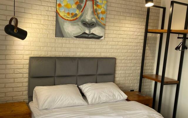 Apartment Three Styles near Tsvetnik