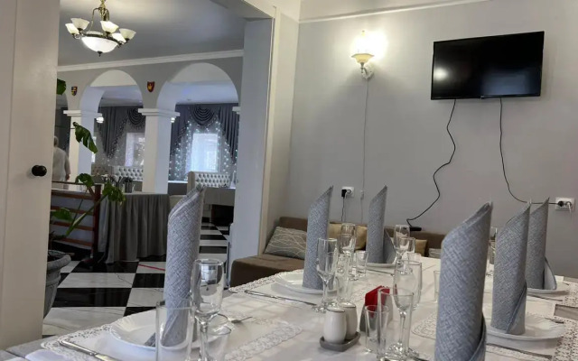 Парк-Отель Корона