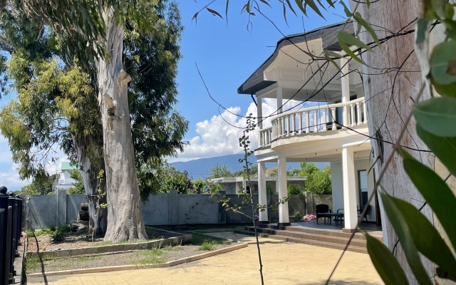 Mayna Villa