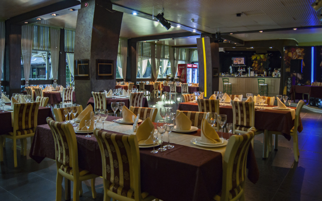 Eko Park Hotel