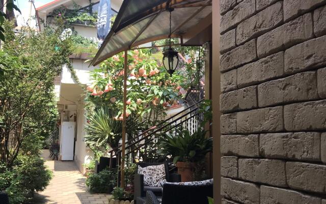 Alyans Guest House