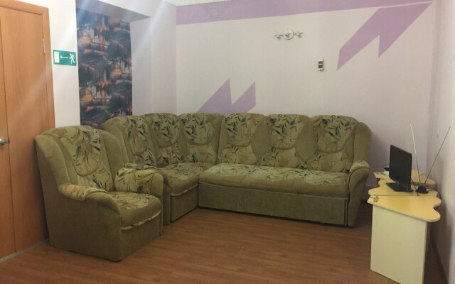 Tsentralnyij Guest House