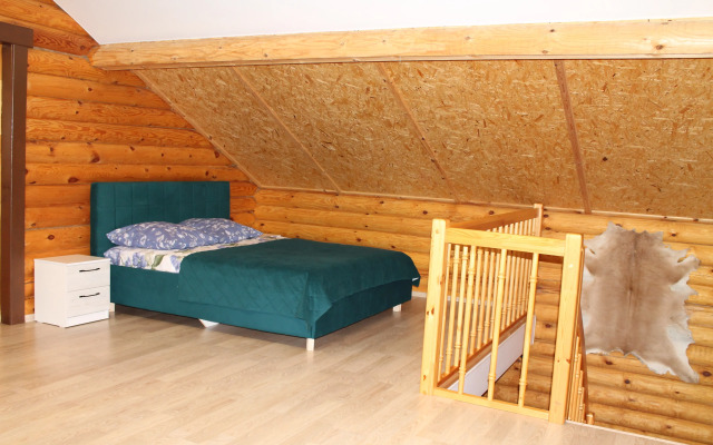 Lyubyatovo 3 km Ot Centra S Banej Na Drovah Guest House