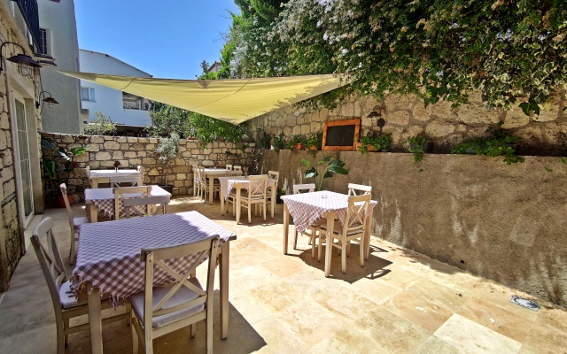 Faro Alacati Hotel