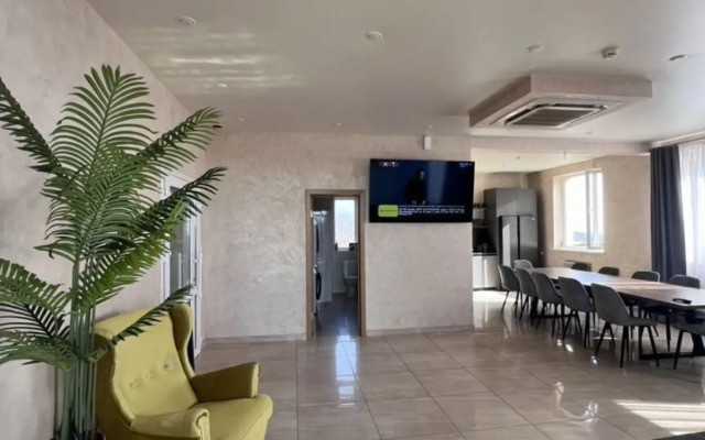 Na Ulitse Dubravskoy 3 Private house