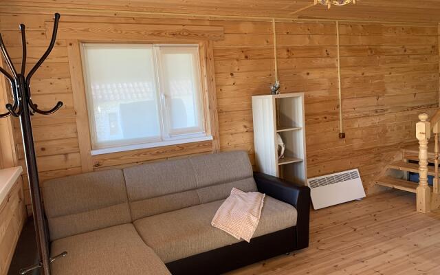 Ladozhskij Bereg-1 Private House