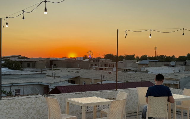 Mumtoz East Hotel