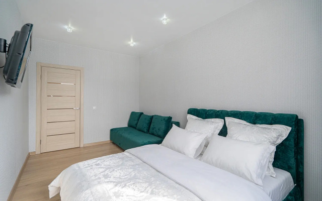 Апартаменты трехкомнатные Ladgorna около Чижовка-Арены