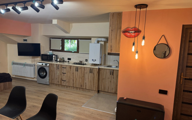 Apart Arm Apartments