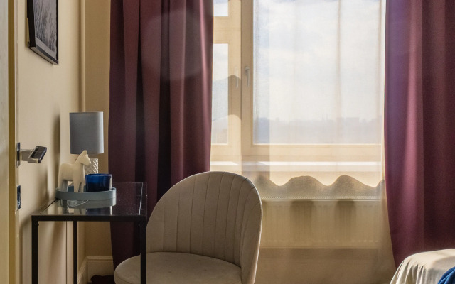 Квартира Moscow Deluxe Apartments Family Suite City View