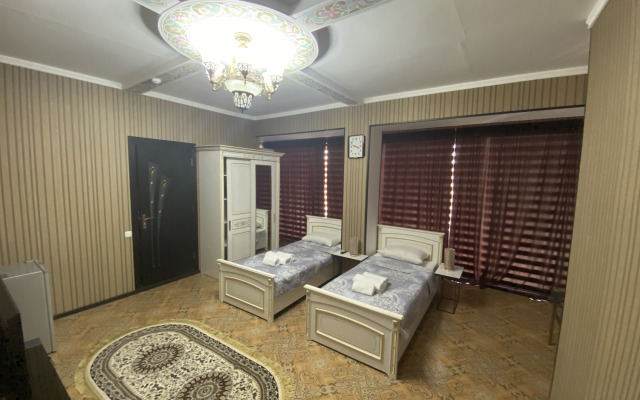 Отель Hotel Uzbegim