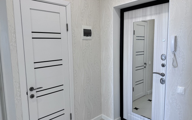 1k Na Krestyyanskoy 27/1 Flat