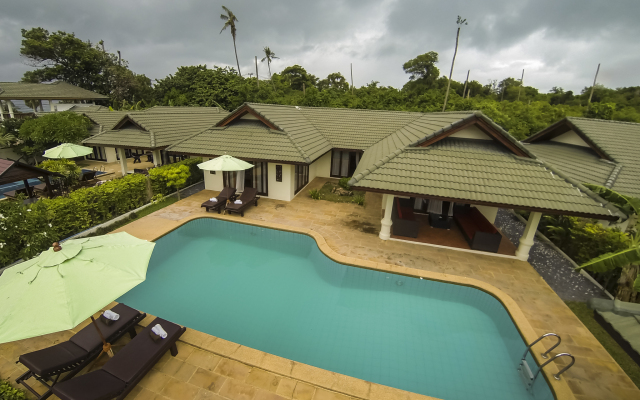 Idyllic Samui Oceanfront Resort and Villas