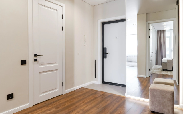 Na Ulitse Tole Bi 28/1 Flat