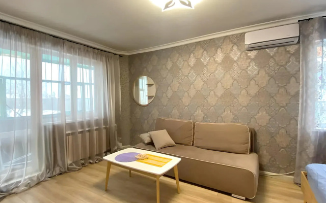 U Rechnogo porta nedaleko ot tsentra Kazani Flat