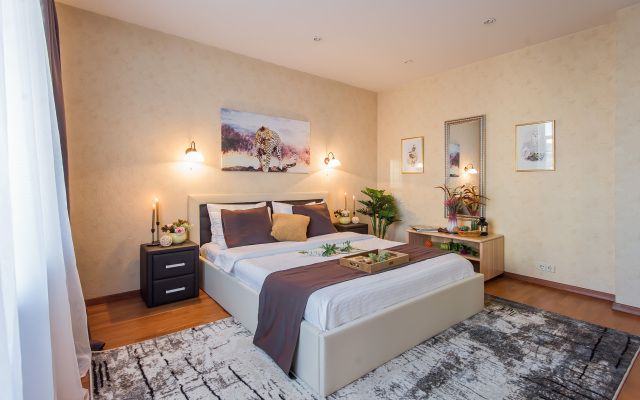 GM s Vidom na Zoopark i Moscow city Apartments