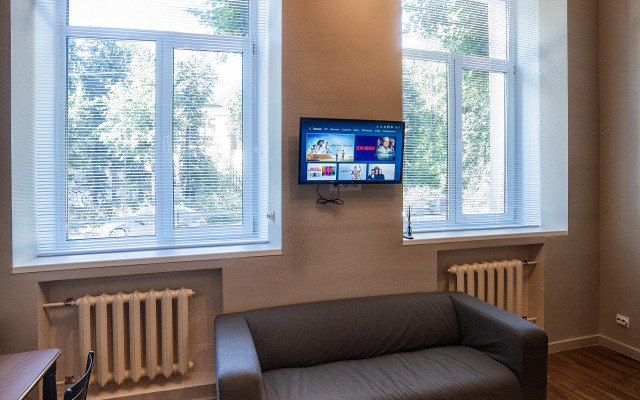 Sovremennaya studiya v tsentre goroda Flat