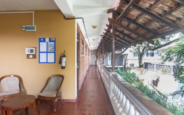 Yoho Ivory Inn Guest house