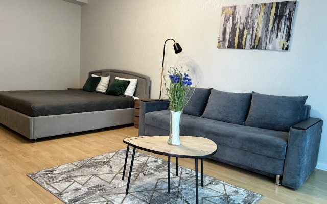 Na Internatsionalnoy 3/1 Apartments
