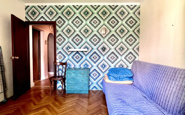 Квартира Творчесская квартира на Жуковского 6