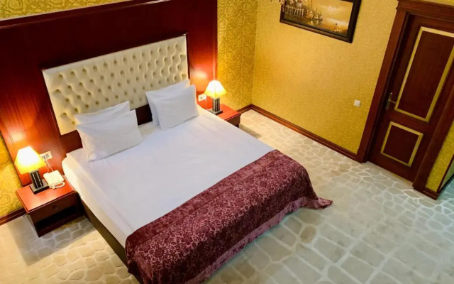 Clover Boutique Hotel