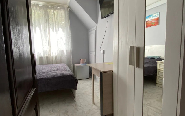 Ministudiya Ekonom Flat