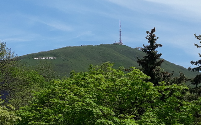 Odnokomnatnaya kvartira s vidom na Mashuk Apartments