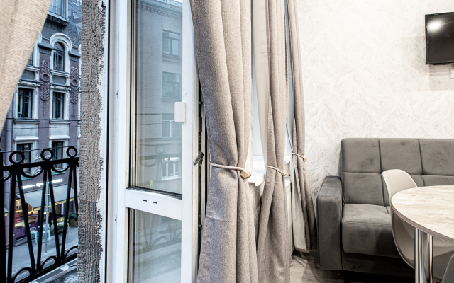 Квартира Стильная Студия с Балконом